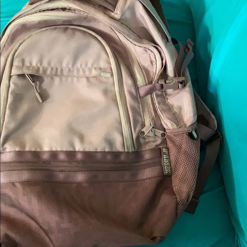Pink back pack - Picture 3 of 3